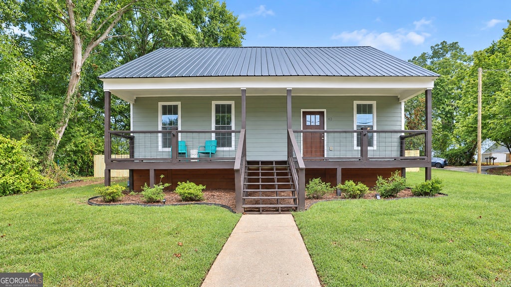 Photo of 42 Main Street, Newnan, GA 30263 (MLS # 10853415)