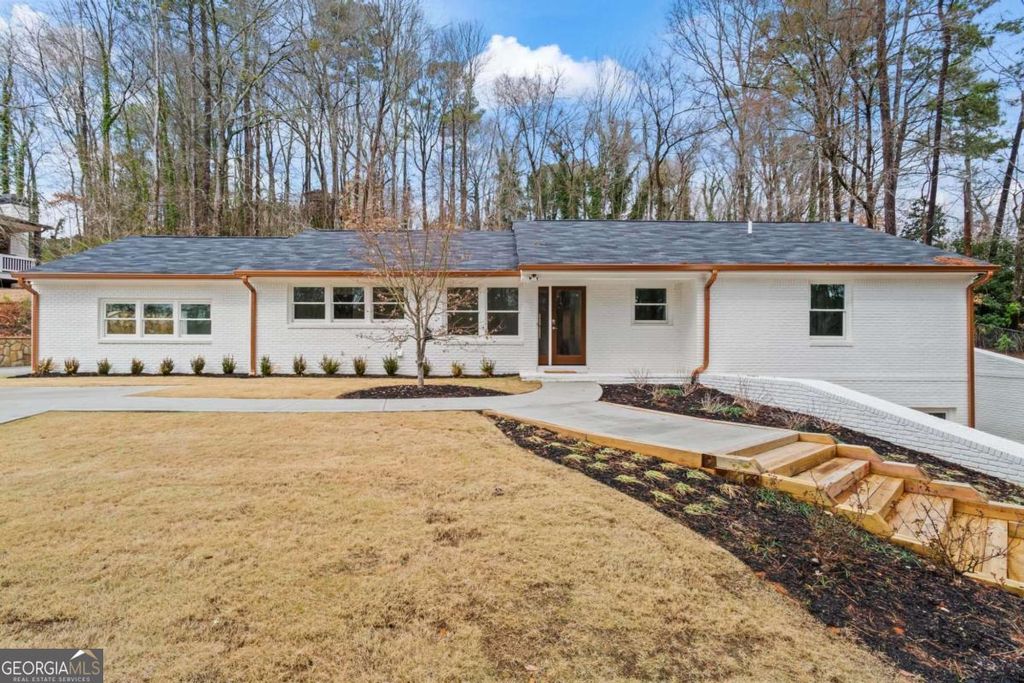 Photo of 670 Riverside Road, Roswell, GA 30075 (MLS # 10700527)