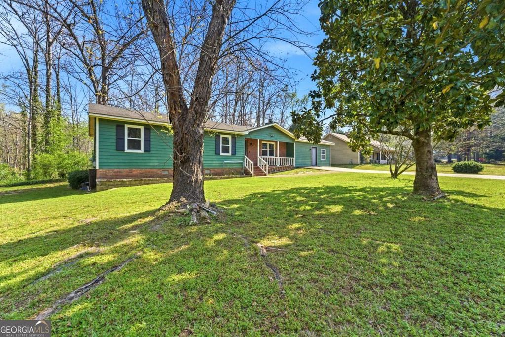 Photo of 406 Hidden Valley Ct SE, Conyers, GA 30094 (MLS # 10720346)