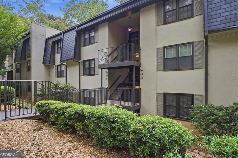 32 Arpege WAY NW 32
