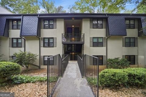 Photo of 32 Arpege Way NW #32, Atlanta, GA 30327 (MLS # 10757838)