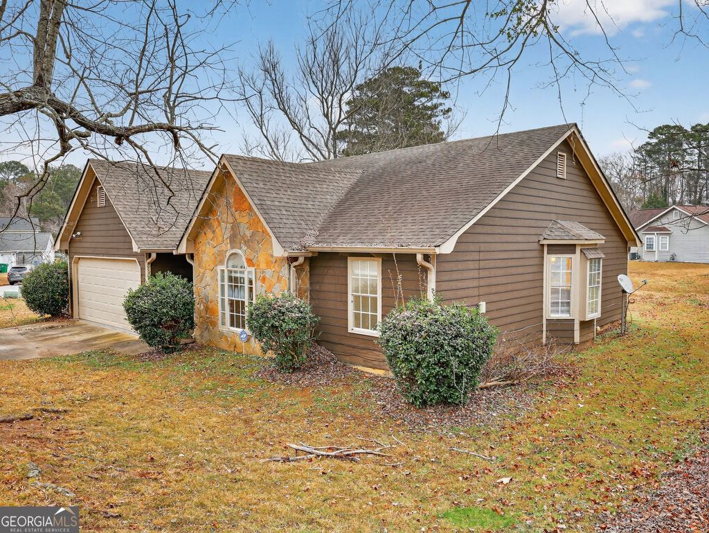 Photo of 5602 Tunbridge Wells Road, Lithonia, GA 30058 (MLS # 10661524)