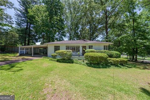 1920 W Forrest AVE Atlanta GA 30344