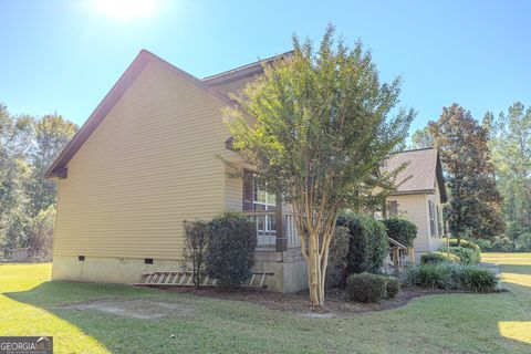 A home in Rentz