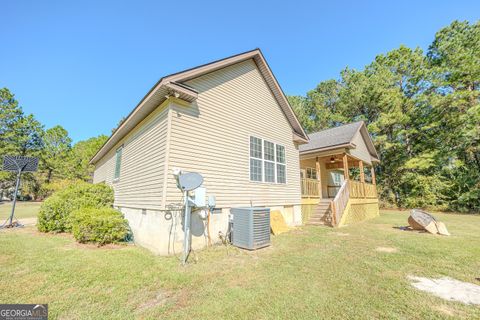 A home in Rentz