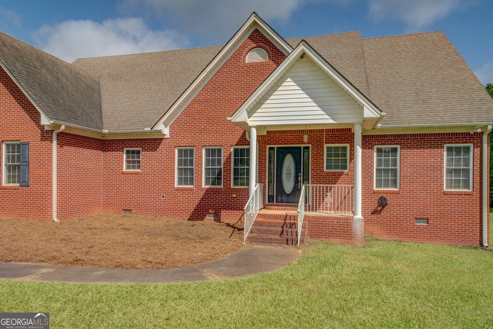 172 Lakeview DR