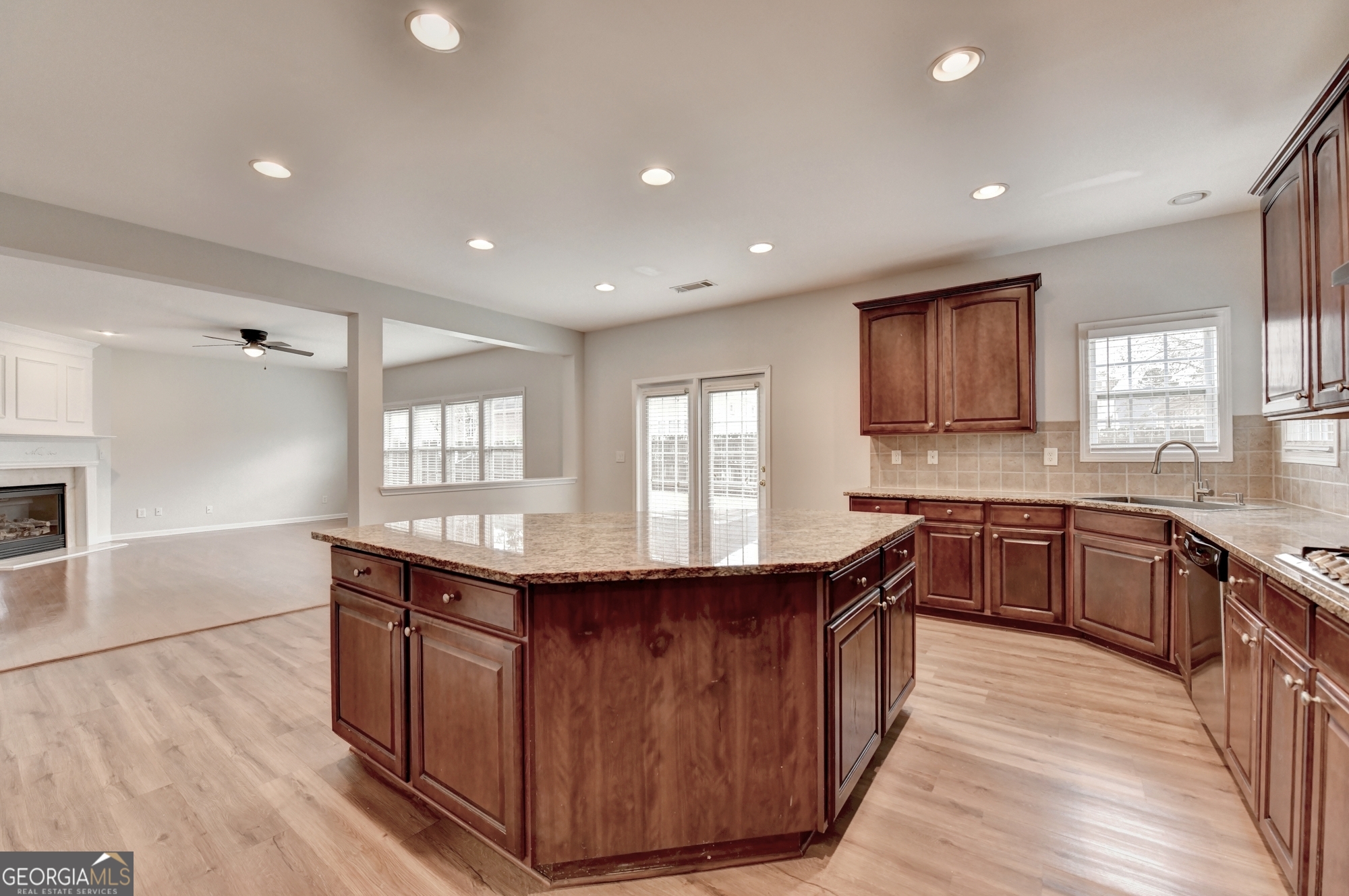 Villa Chase - Residential