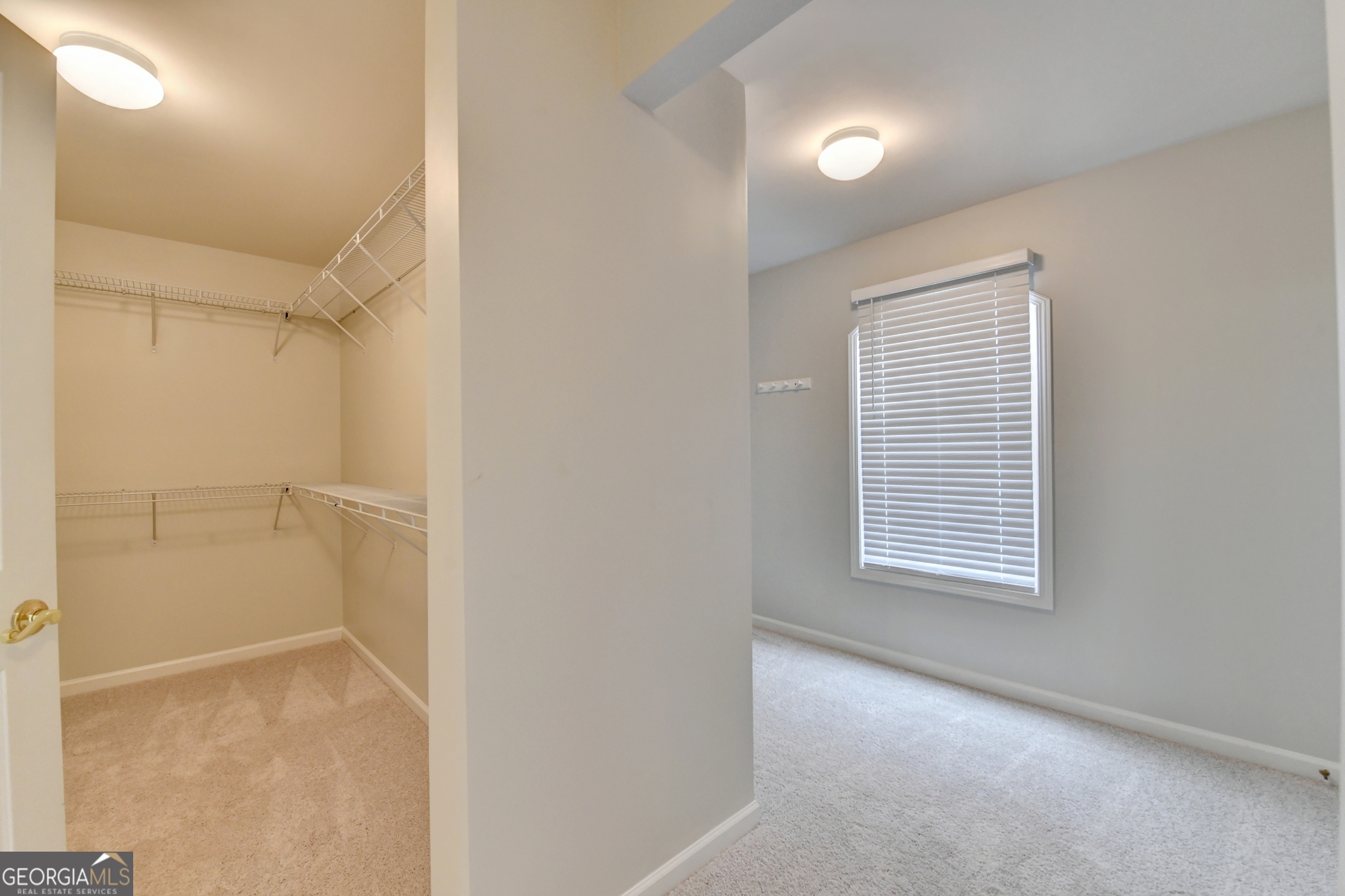 Villa Chase - Residential