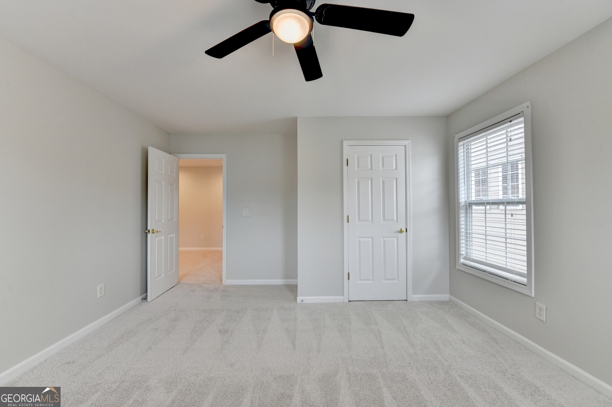 Villa Chase - Residential