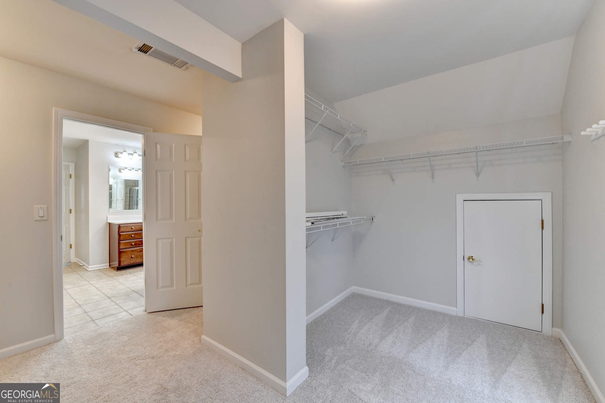 Villa Chase - Residential