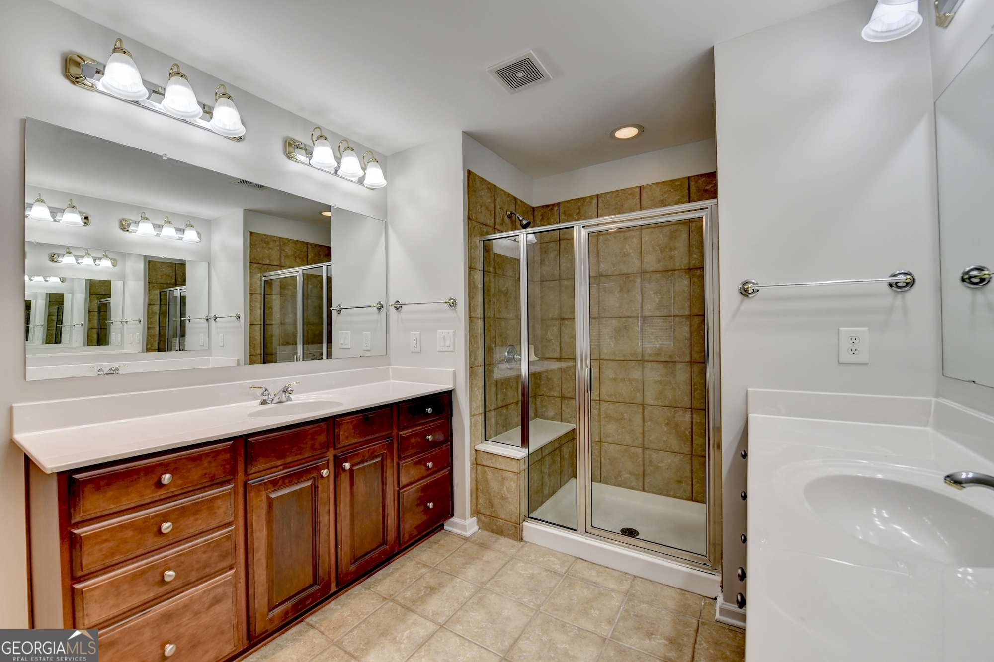 Villa Chase - Residential