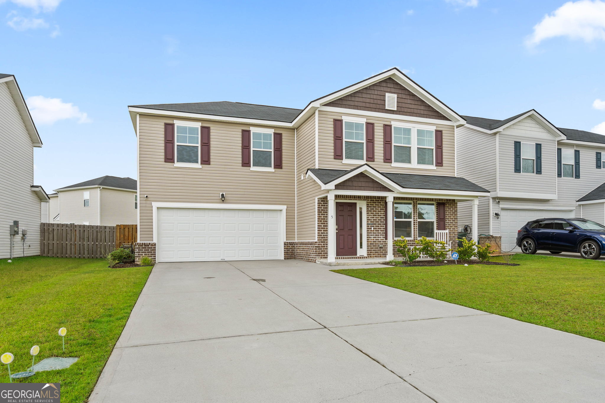 5 Newberry DR