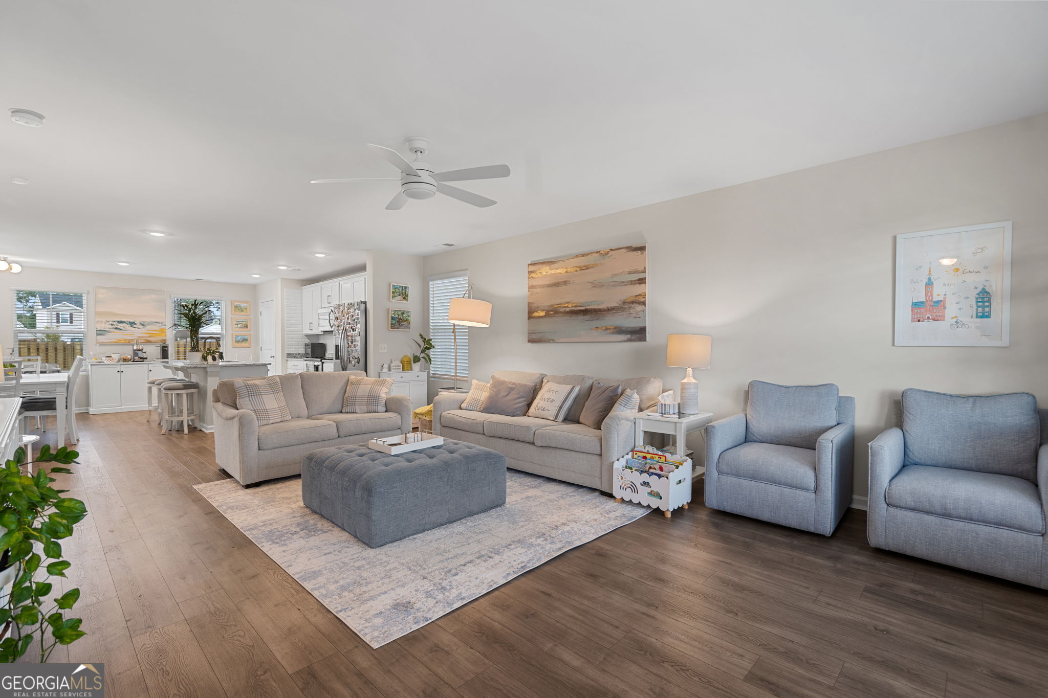 5 Newberry DR