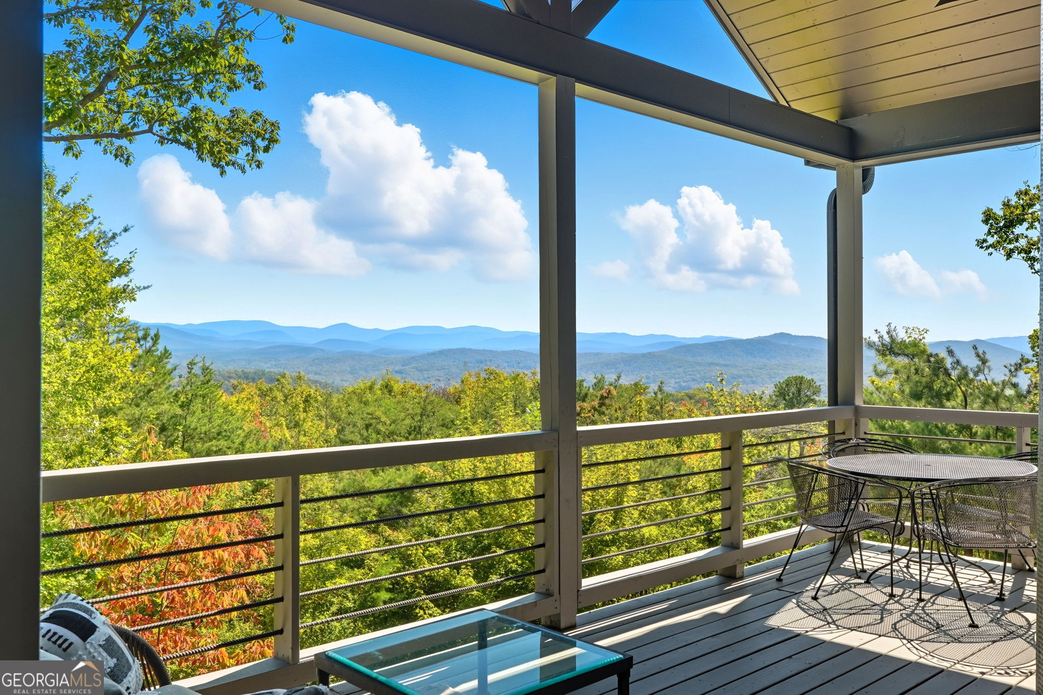 615 Cherokee CIR