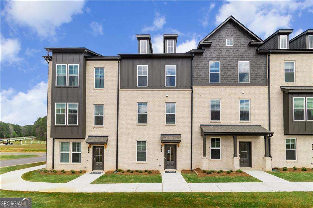 Photo of 1903 Daybreak Lane, Newnan, GA 30265 (MLS # 10680528)