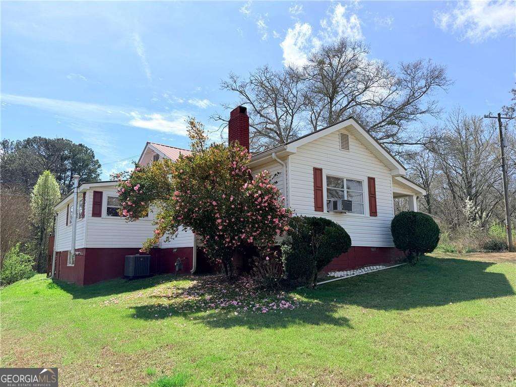 Photo of 131 E Killian Street, Canton, GA 30114 (MLS # 10710024)