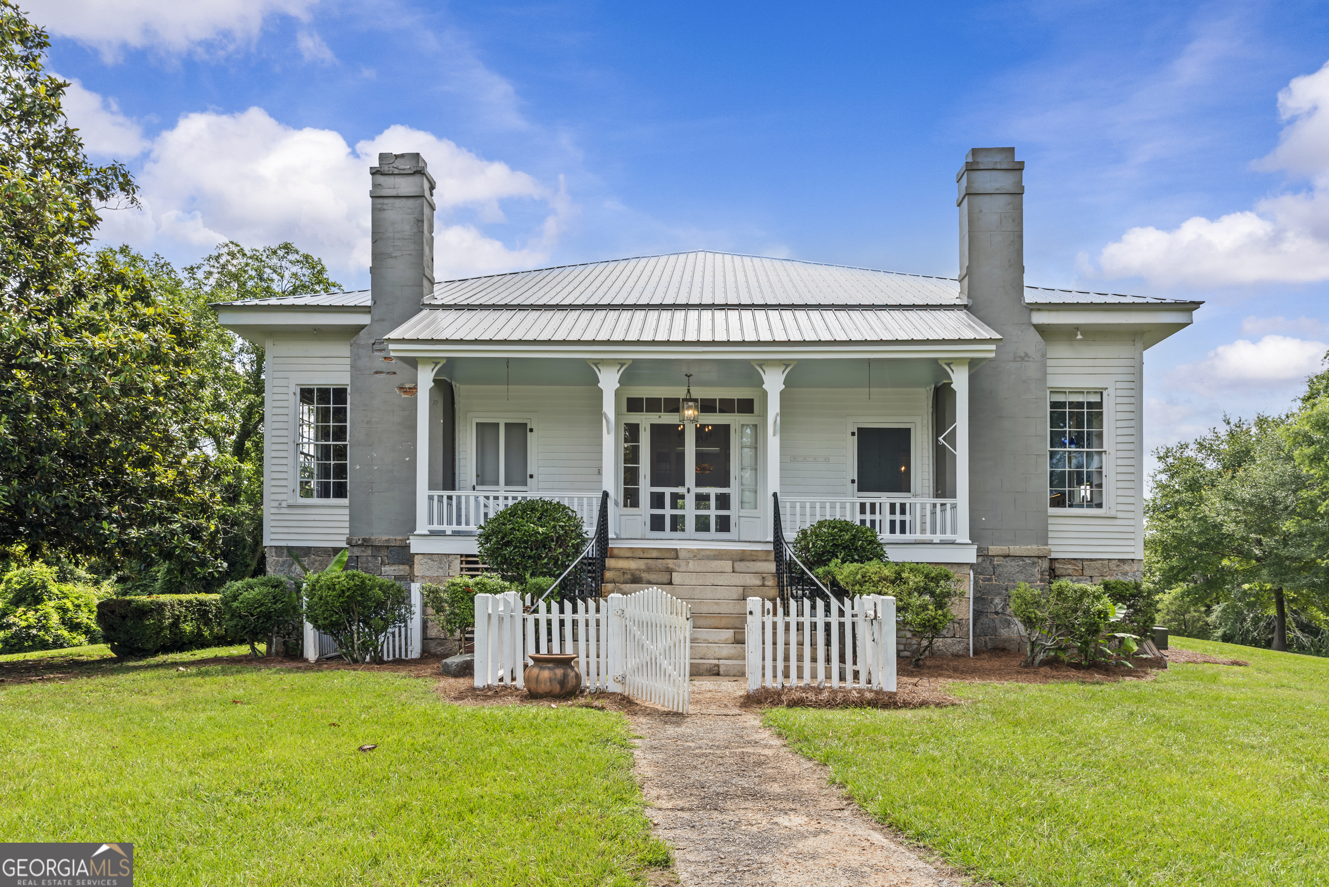 403 Stewart Farm RD