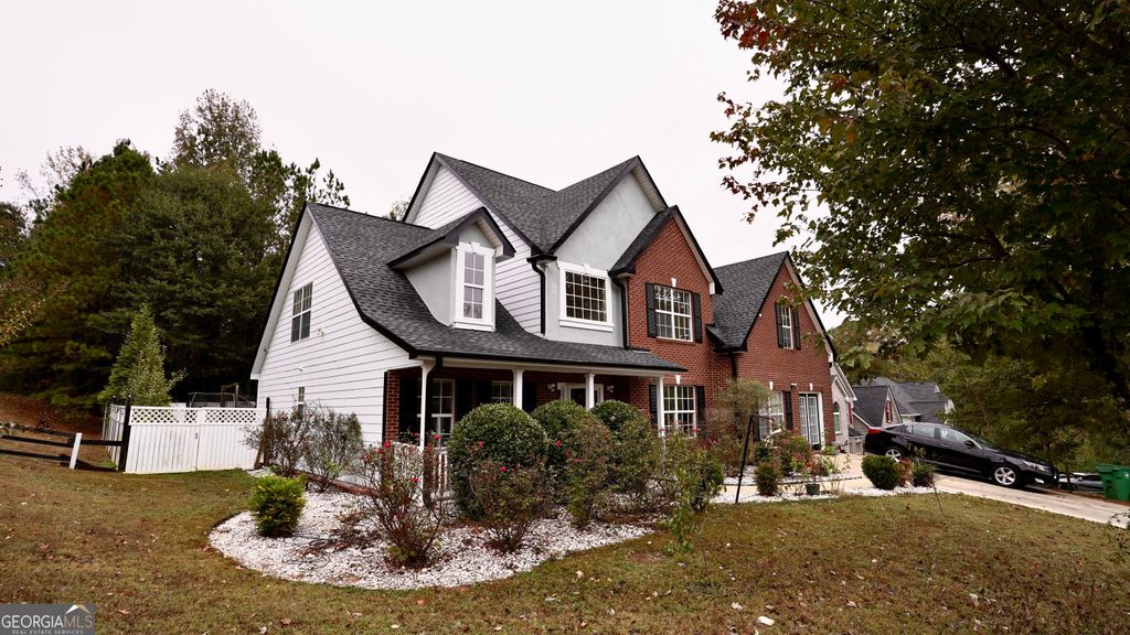 Photo of 5004 Owen Mill Trail, Stone Mountain, GA 30083 (MLS # 10654092)