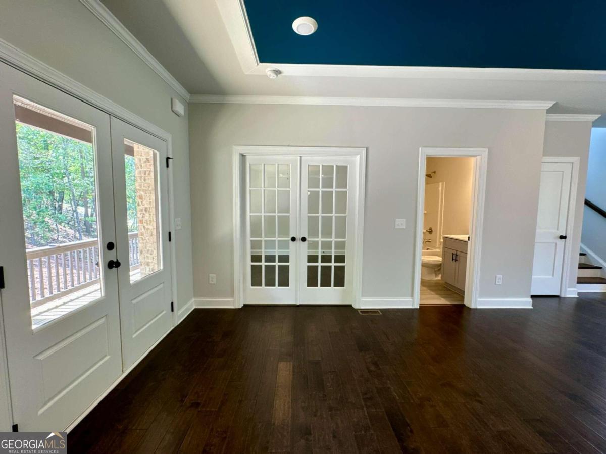 Mountain Ridge - Residential