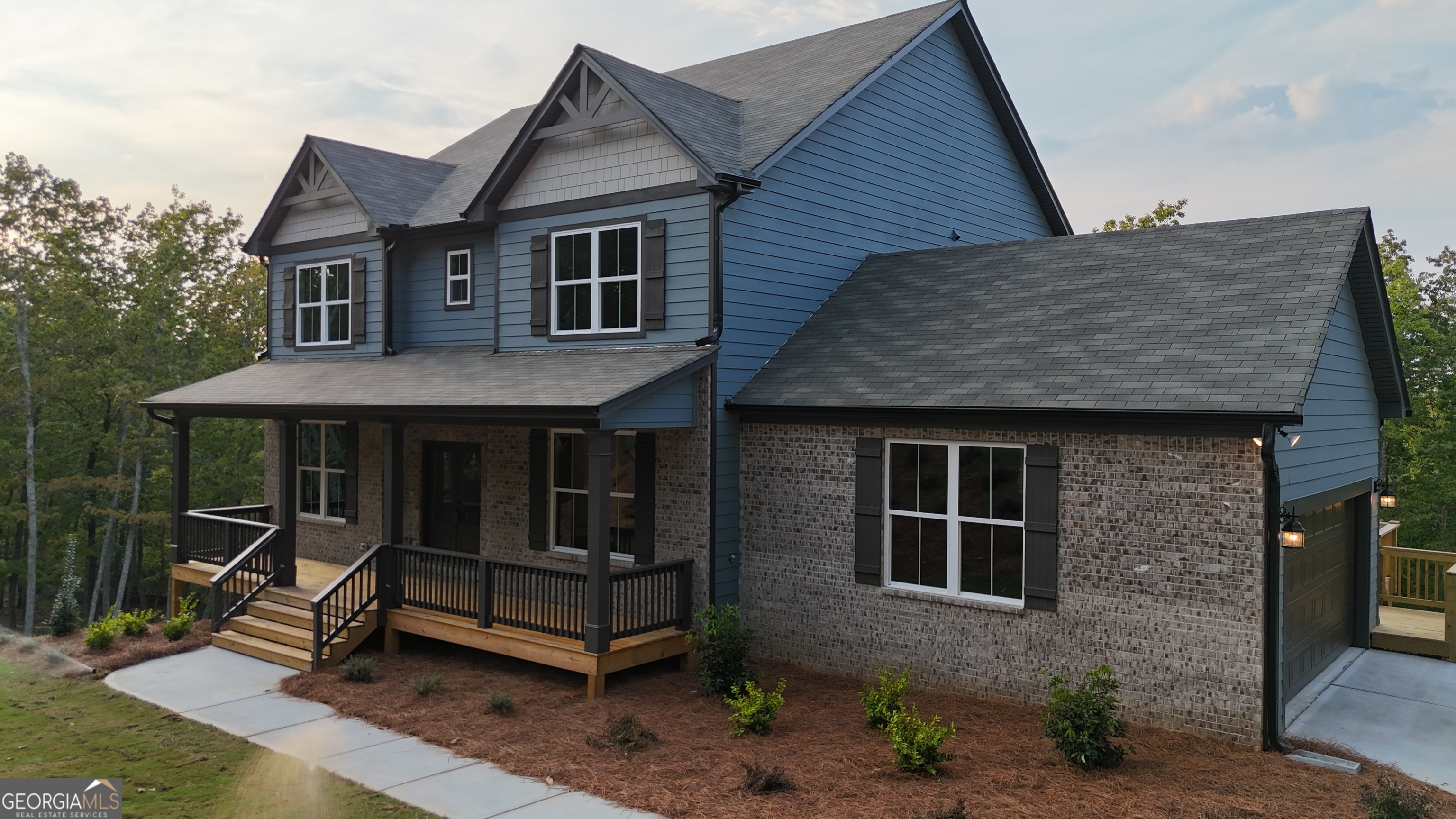 Mountain Ridge - Residential