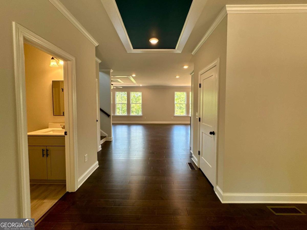 Mountain Ridge - Residential