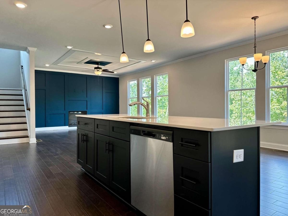 Mountain Ridge - Residential