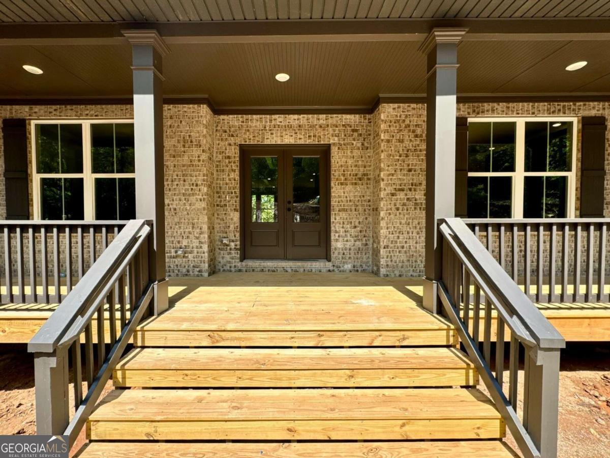 Mountain Ridge - Residential