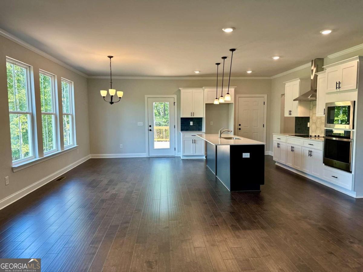 Mountain Ridge - Residential