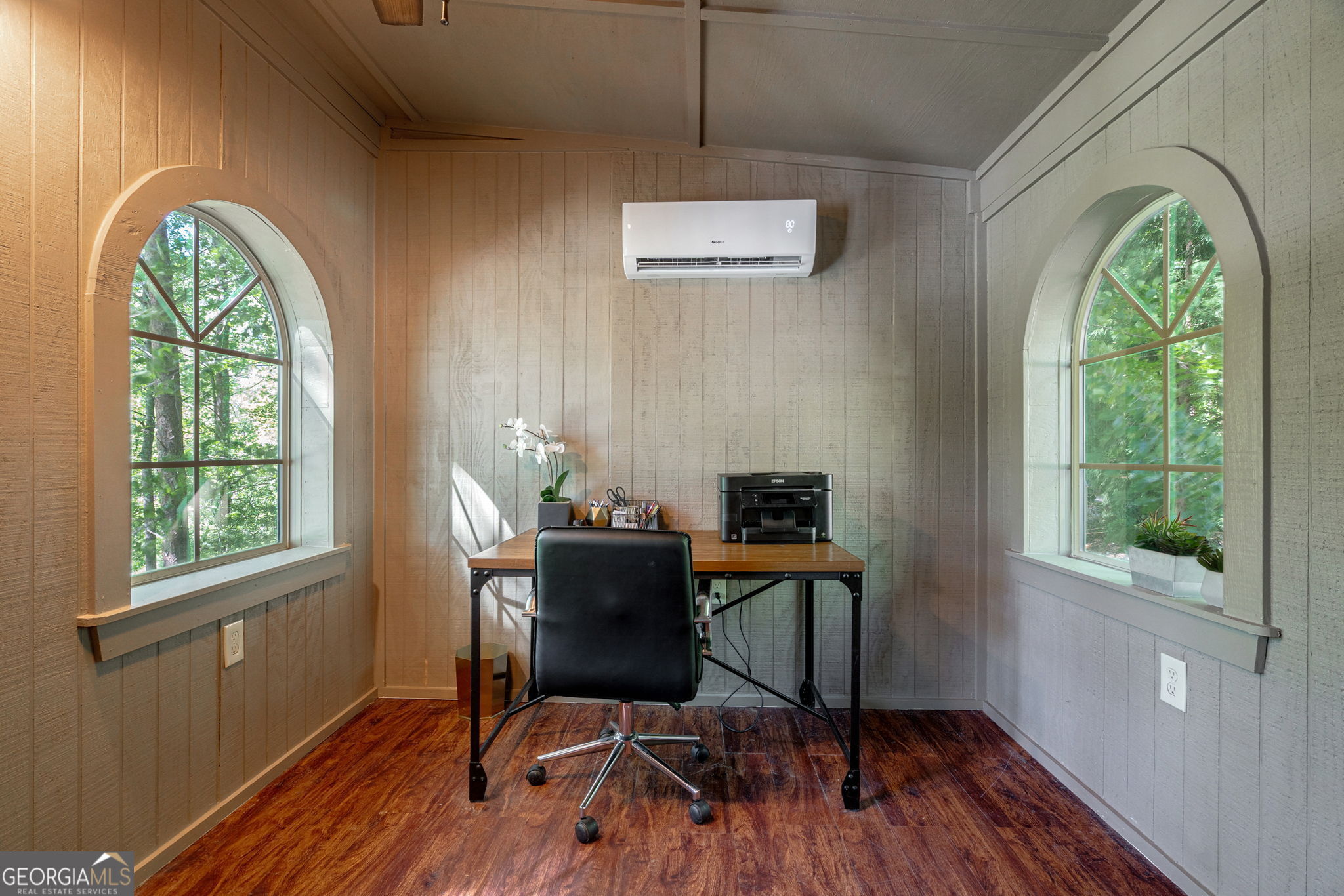 Gainesville, Georgia 30506, United States, 3 Bedrooms Bedrooms, ,3 BathroomsBathrooms,Residential,Pending,137462