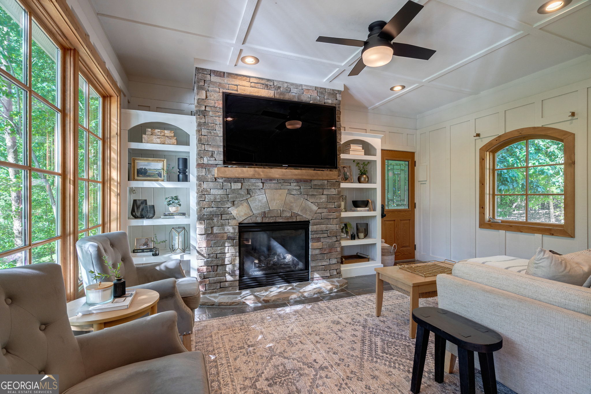 Gainesville, Georgia 30506, United States, 3 Bedrooms Bedrooms, ,3 BathroomsBathrooms,Residential,Pending,137462