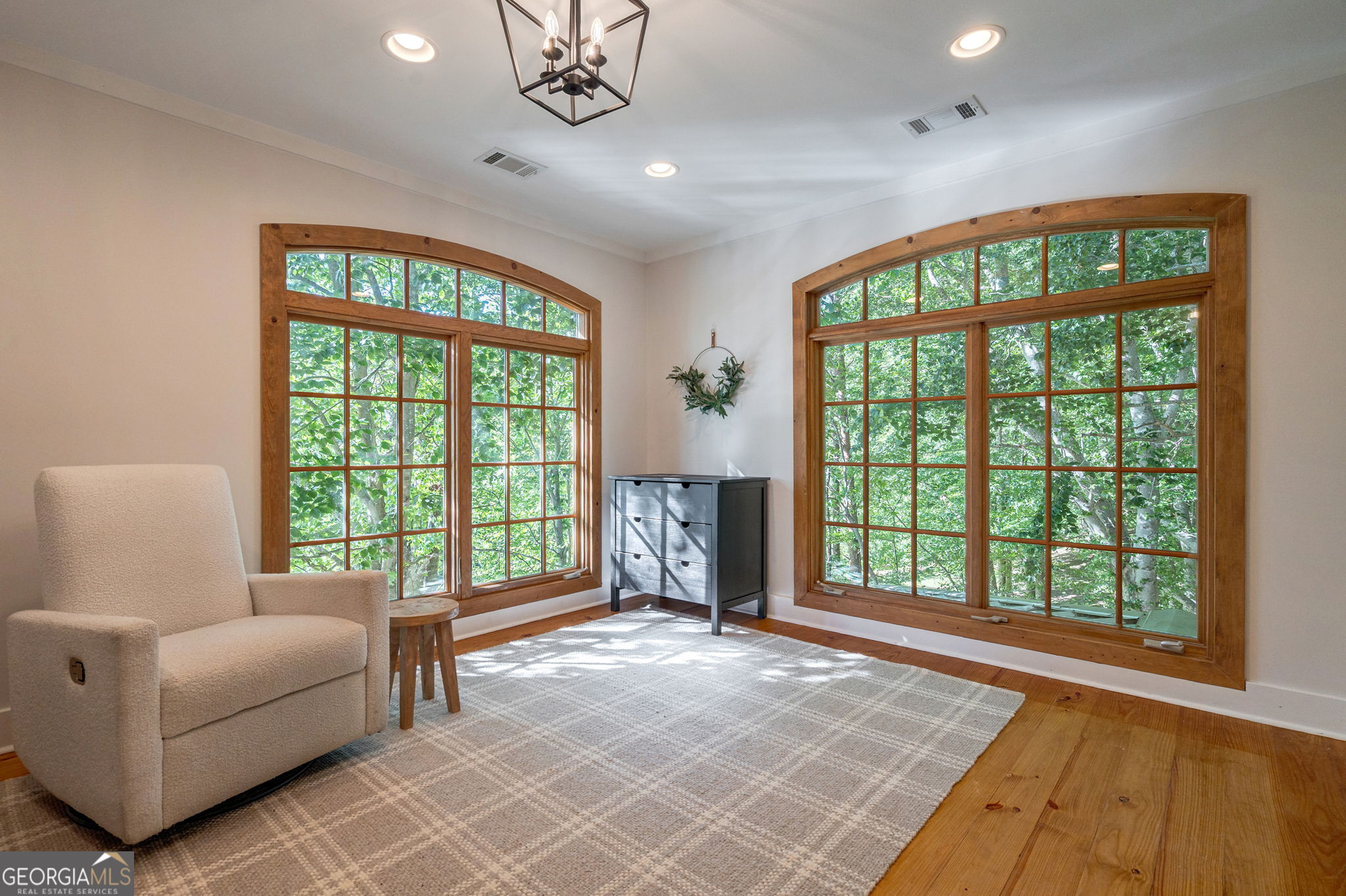 Gainesville, Georgia 30506, United States, 3 Bedrooms Bedrooms, ,3 BathroomsBathrooms,Residential,Pending,137462