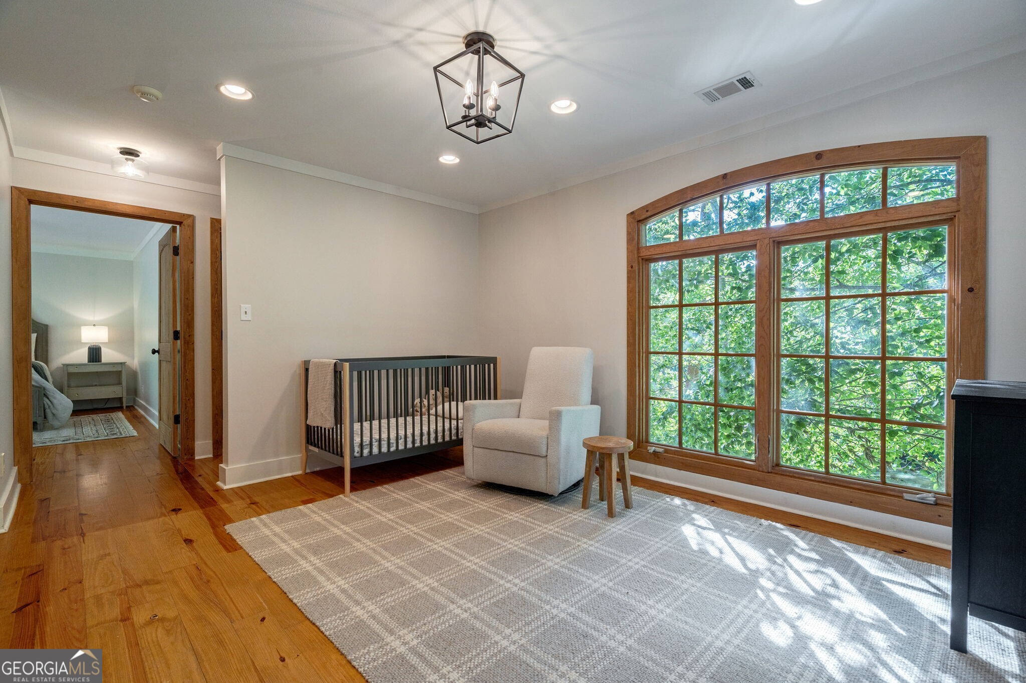 Gainesville, Georgia 30506, United States, 3 Bedrooms Bedrooms, ,3 BathroomsBathrooms,Residential,Pending,137462