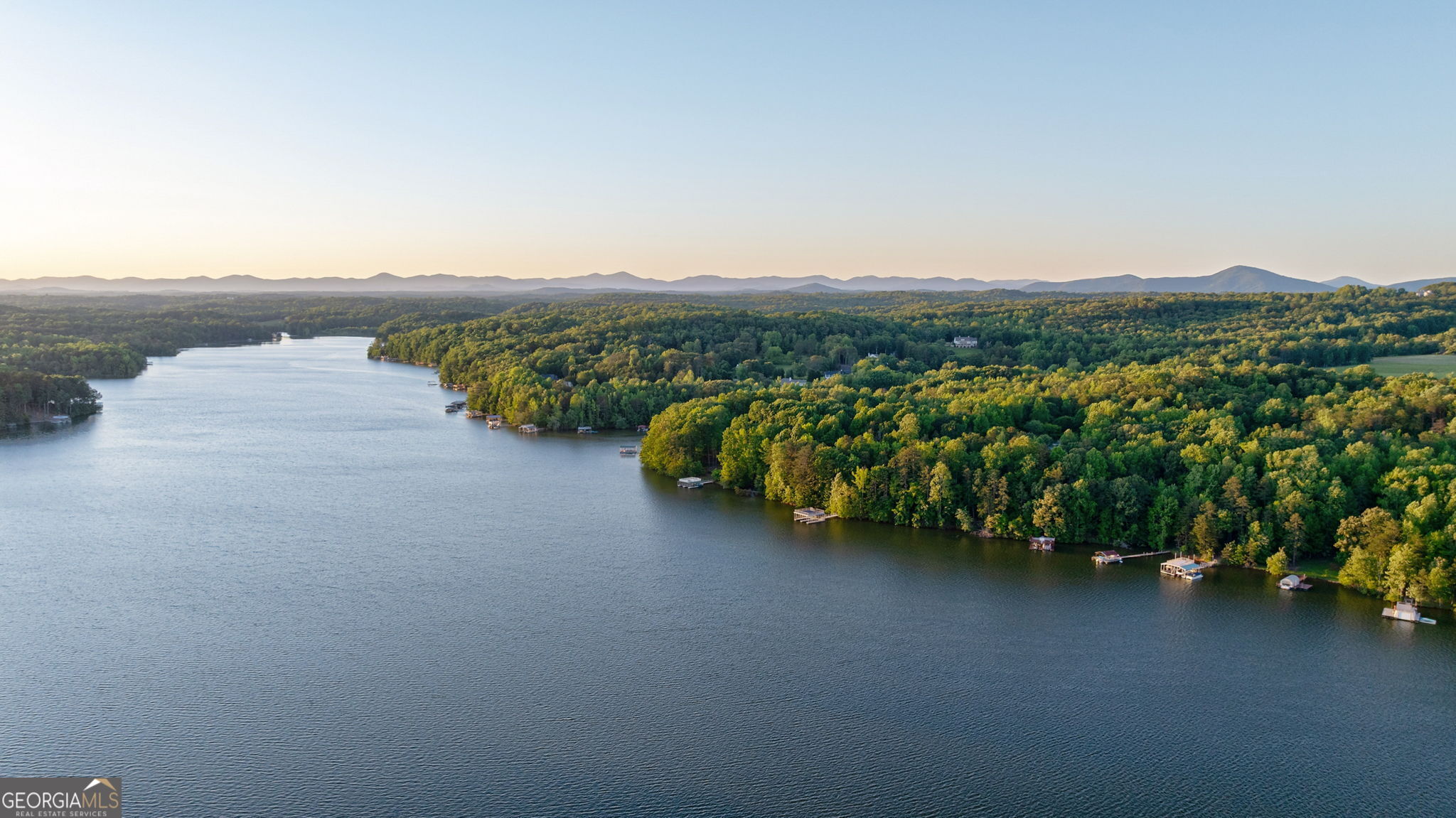 Gainesville, Georgia 30506, United States, 3 Bedrooms Bedrooms, ,3 BathroomsBathrooms,Residential,Pending,137462