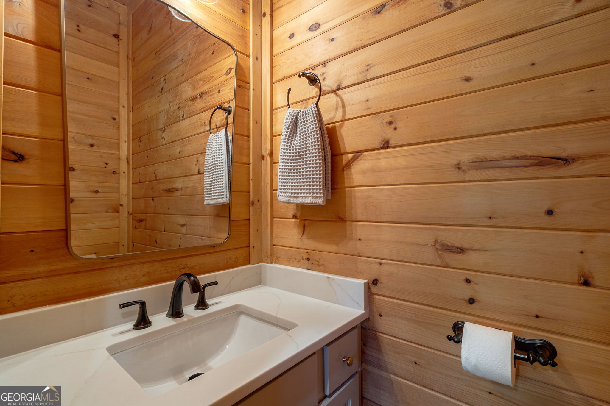 Gainesville, Georgia 30506, United States, 3 Bedrooms Bedrooms, ,3 BathroomsBathrooms,Residential,Pending,137462