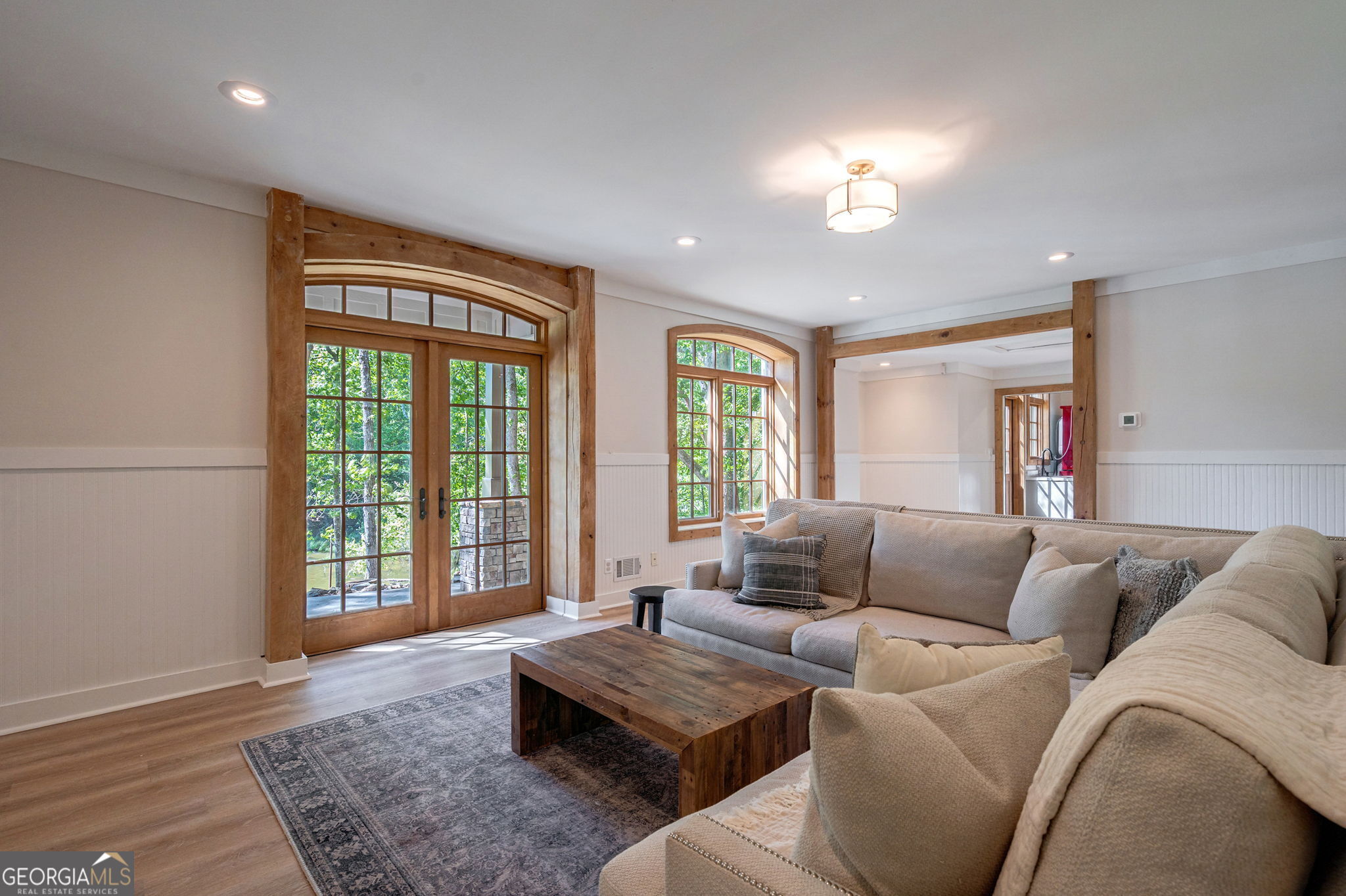 Gainesville, Georgia 30506, United States, 3 Bedrooms Bedrooms, ,3 BathroomsBathrooms,Residential,Pending,137462