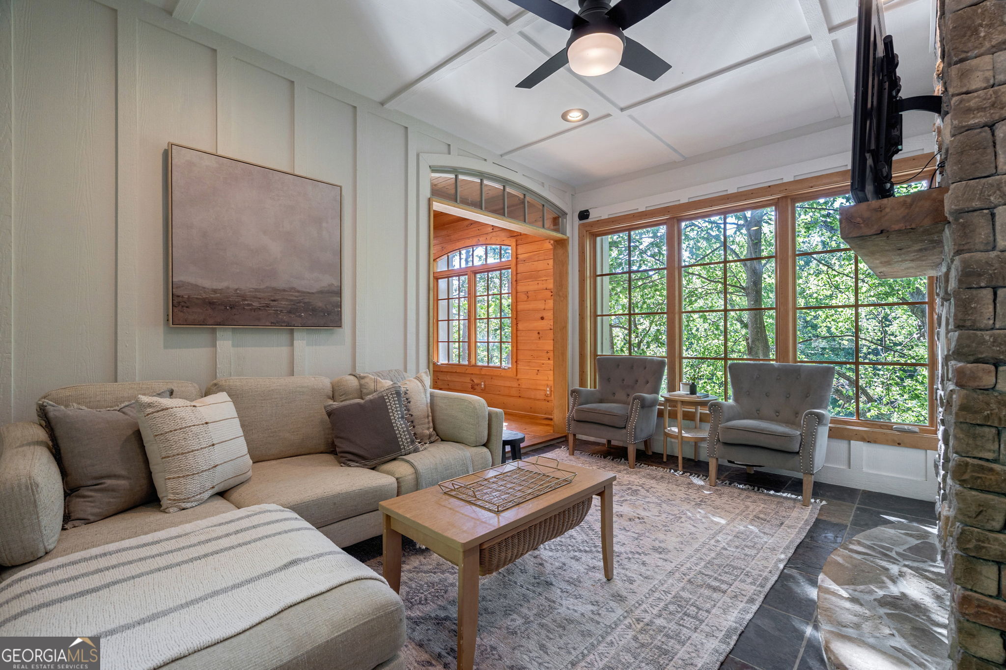 Gainesville, Georgia 30506, United States, 3 Bedrooms Bedrooms, ,3 BathroomsBathrooms,Residential,Pending,137462