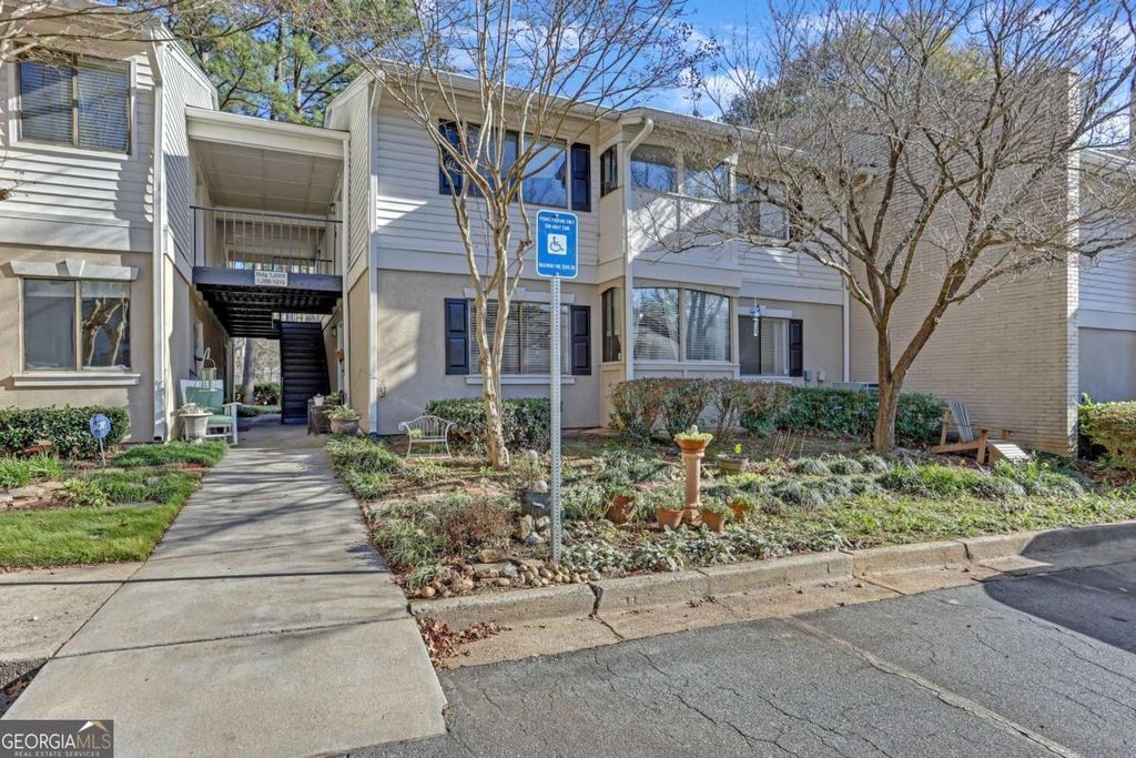 Photo of 1211 Wingate Way, Atlanta, GA 30350 (MLS # 10650714)