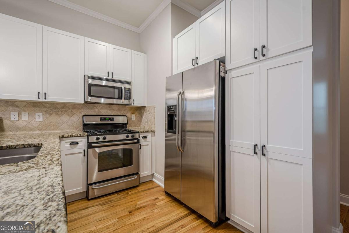 1949 Sterling Oaks CIR NE 13