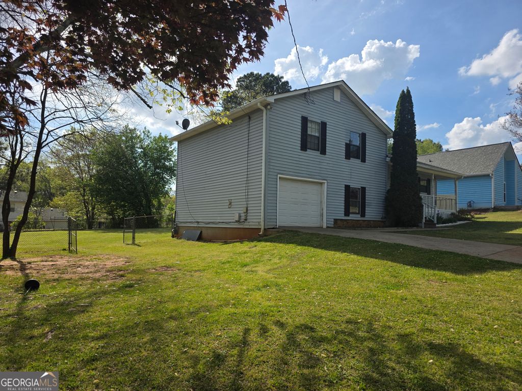 Photo of 878 Dallas Way, Lawrenceville, GA 30046 (MLS # 10726227)