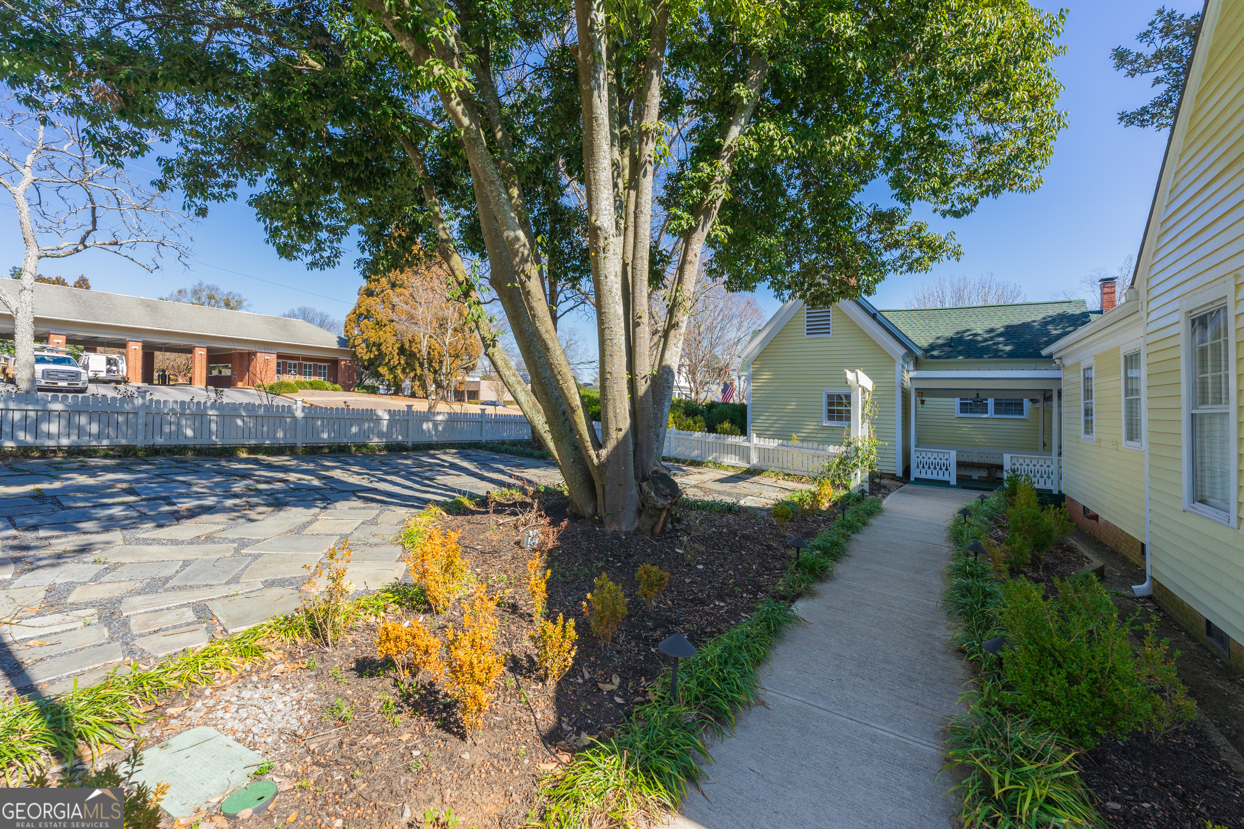 Griffin, Georgia 30224, United States, ,Commercial,Active,5042