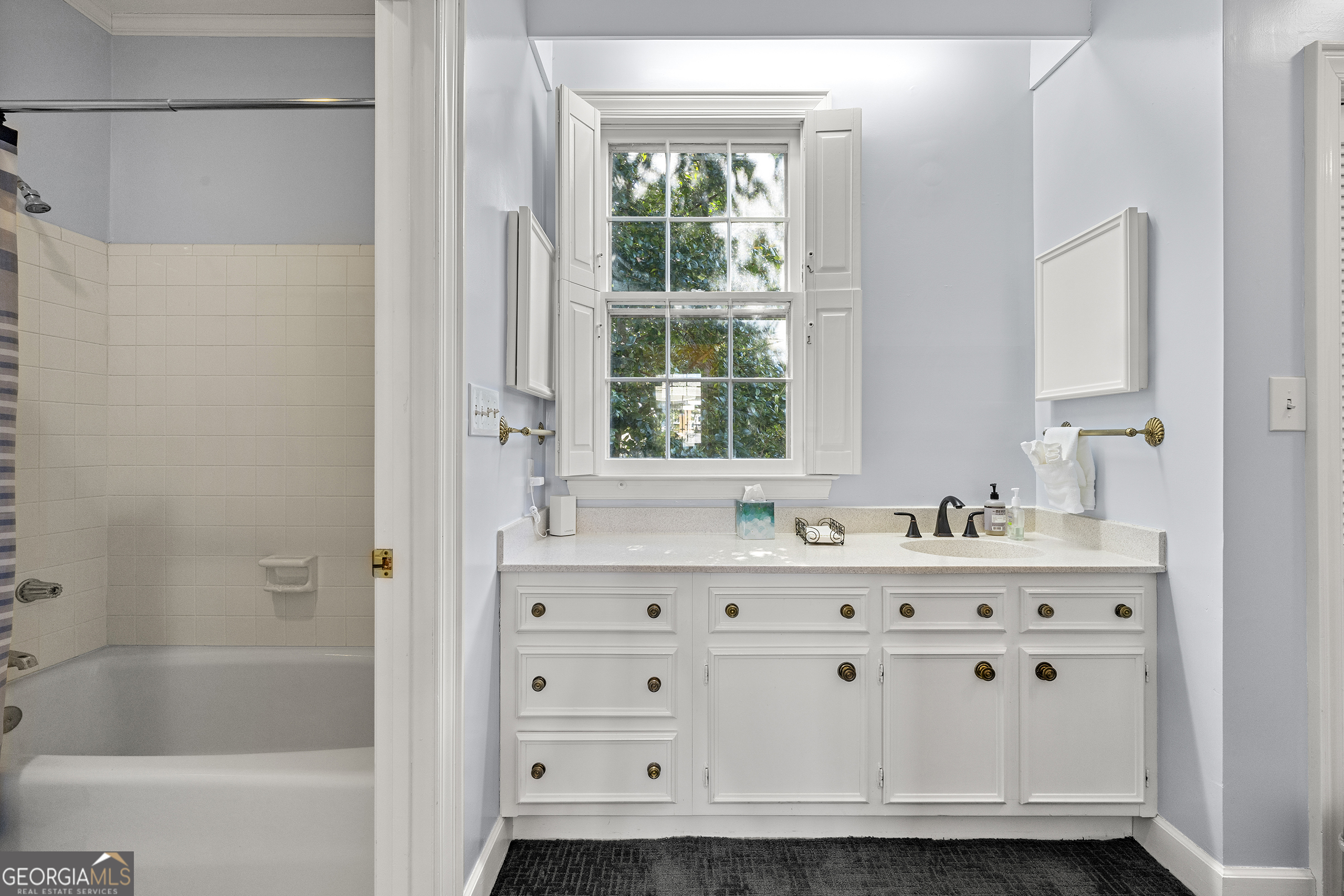 Griffin, Georgia 30224, United States, ,Commercial,Active,5042