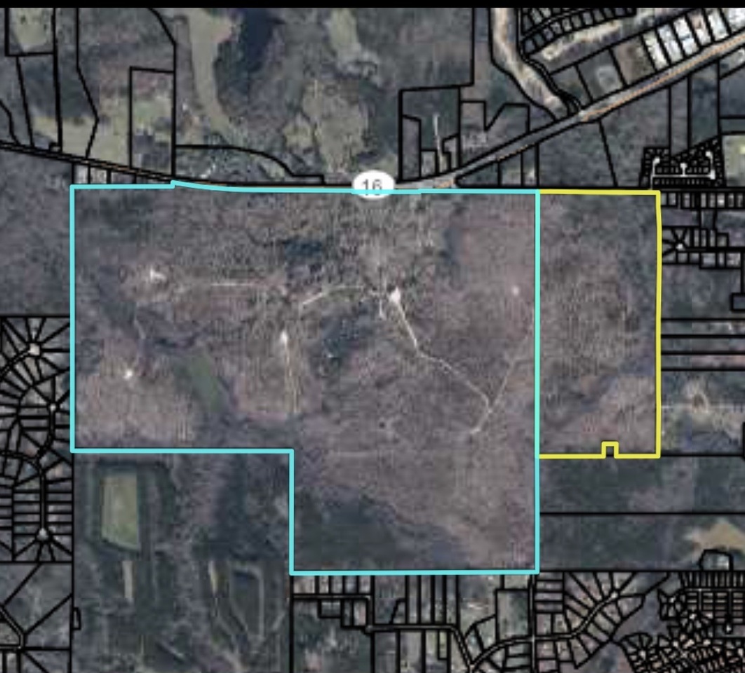 586 ACRES OF PRIME PROPERTY JUST MINS FROM HWY 19/41 AND BUSINESS SECTION OF KROGER, HOME DEPOT, LOWE'S ETC. GREAT PROPERTY FOR RESIDENTIAL DEVELOPER, POTENTIAL COMMERCIAL USE, RECREATION USE, GREAT FOR CONDOS OR APARTMENTS, SAM'S, SHOPPING CENTER, RESTAURANTS, SO MANY GREAT POSSIBILITIES WITH LOTS OF ROAD FRONTAGE. 2 ROAD FRONTAGES. CURRENTLY ZONED AGRICULTURAL. PROPERTY COULD BE REZONED UPON REQUEST AND APPROVAL FROM SPALDING COUNTY. ALL AGENTS MUST MAKE APPT WITH LISTING AGENT. LEASED FOR HUNTING AND THEY MUST BE NOTIFIED.