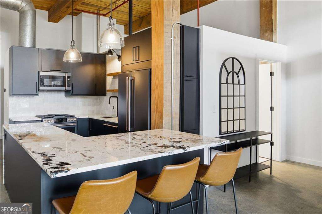 170 Boulevard SE H213