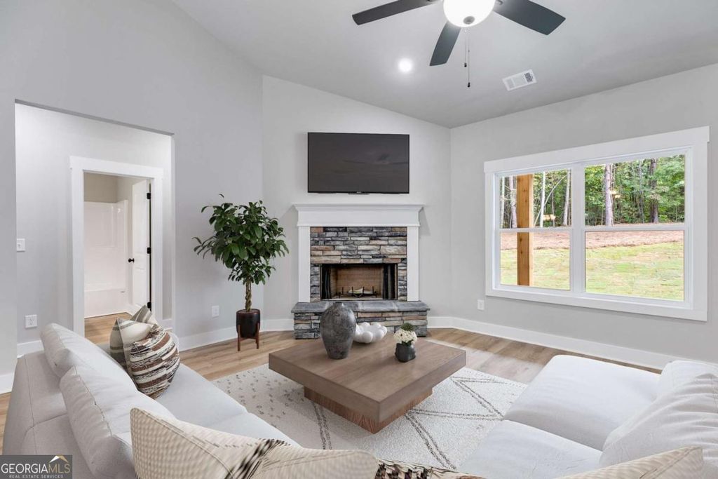 Photo of 2 Relay Road, Silver Creek, GA 30173 (MLS # 10741171)