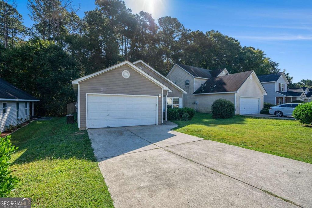 Photo of 80 Victoria Boulevard, Oxford, GA 30054 (MLS # 10653349)