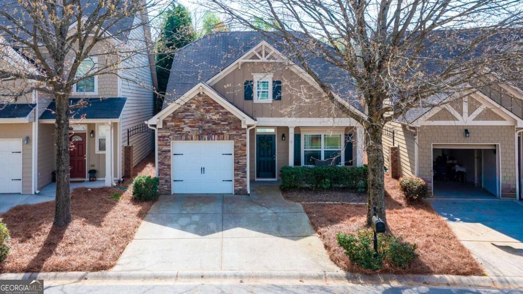 Photo of 112 Highland Pointe Circle E, Dawsonville, GA 30534 (MLS # 10722588)