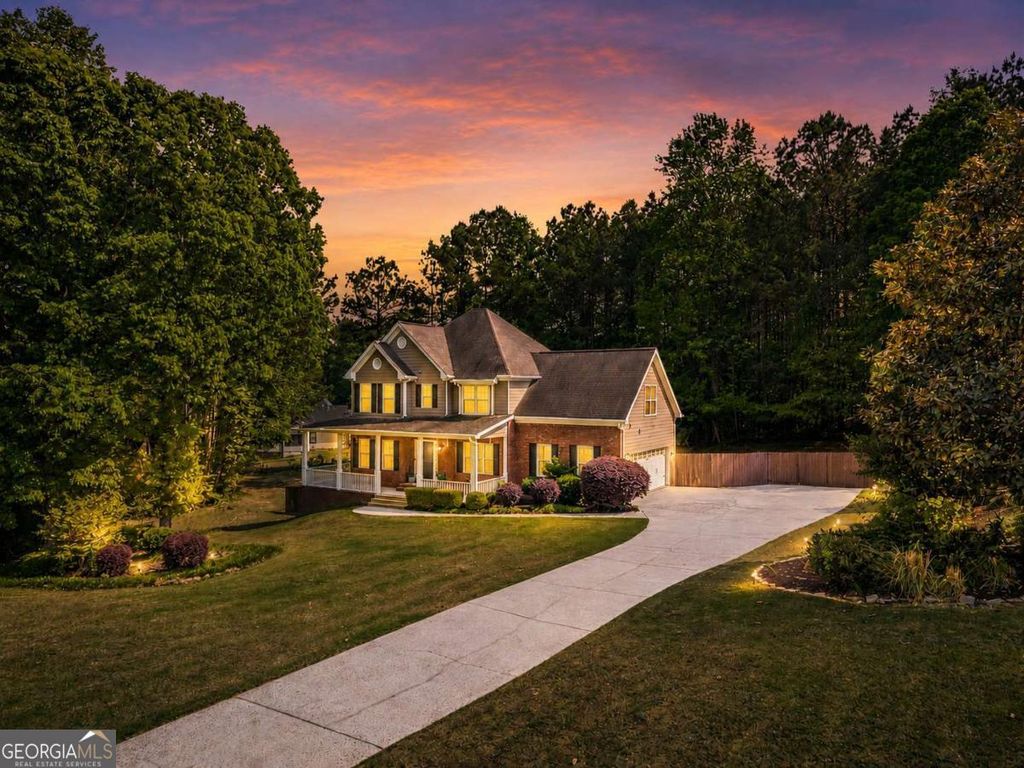 Photo of 3633 Elinburg Cove Trail, Buford, GA 30519 (MLS # 10776208)