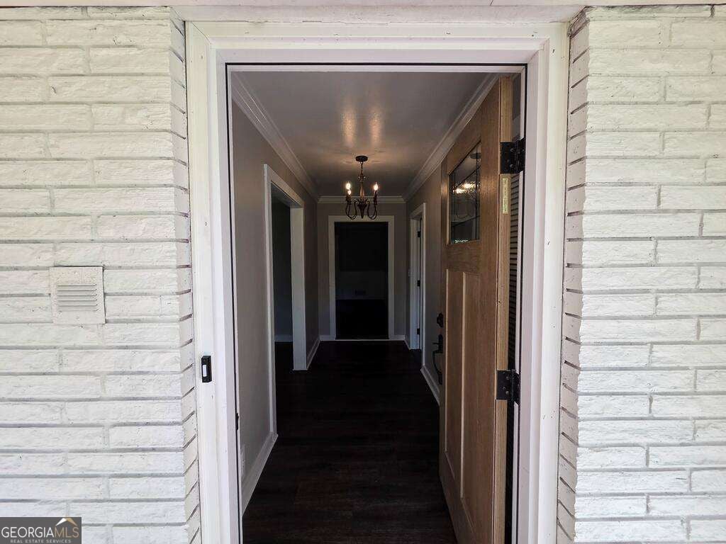 911 W Roanoke Drive EXT