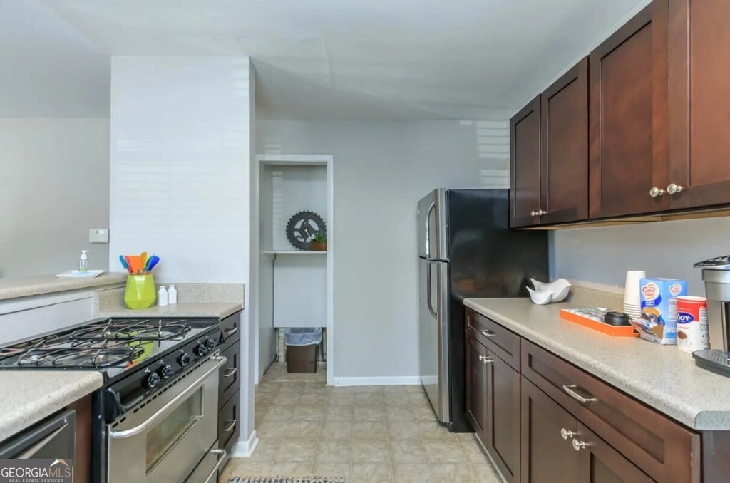 Photo of 1900 Rosemont Parkway #1710, Roswell, GA 30076 (MLS # 10791673)