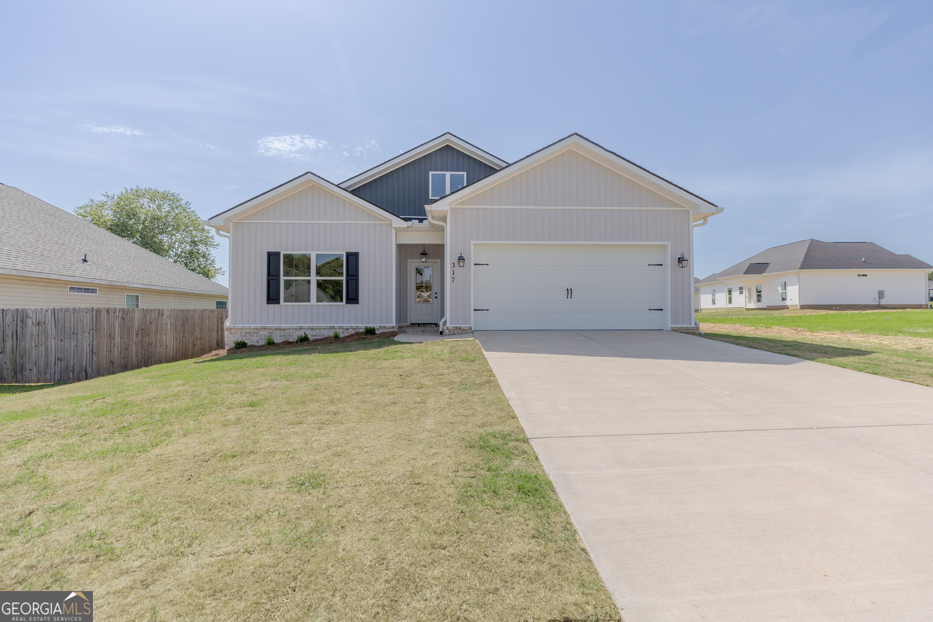 Welcome to this beautiful new construction, split floorplan. Conveniently located close to shopping and dining. It features a spacious open living area with 3 bedrooms and 2 bathrooms. The master bedroom is located off the main part of the home featuring double vanities, a shower, soaking tub and a big walk-in closet. Across the home you will find two more spacious bedrooms which share a bathroom. Throughout the home you will find beautiful, waterproof laminate and hard marble countertops. Don't miss your chance on designing this beautiful home and making it yours! *photos listed is a previous build by this builder and is the plan being built on this lot* *listing agent is related to seller*